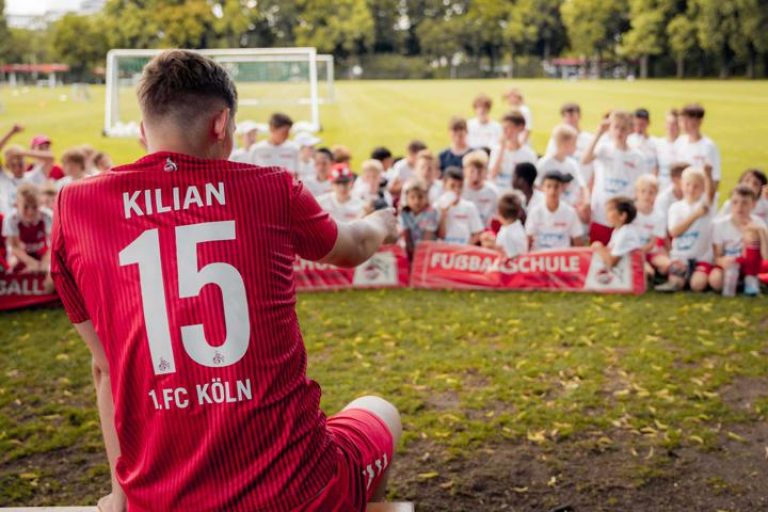 fc cologne2.jpg